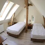 Szewczenki 3 Auberge de jeunesse *