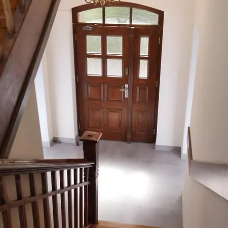 Hostal Szewczenki 3 *