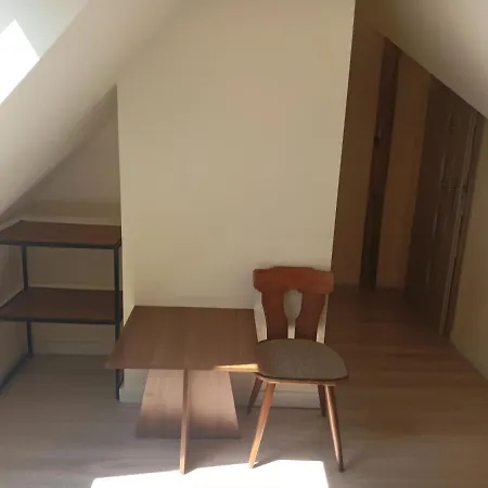 Szewczenki 3 Albergue