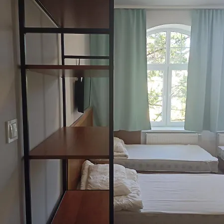 Szewczenki 3 * Όλστυν