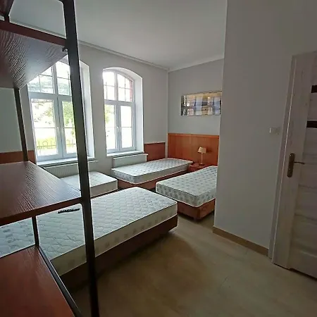 Hostal Szewczenki 3 *