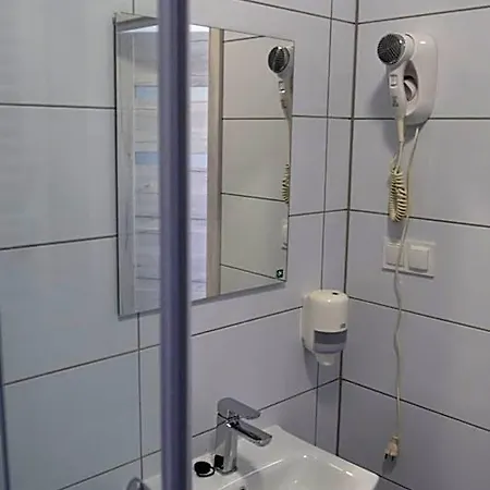 Hostal Szewczenki 3 *